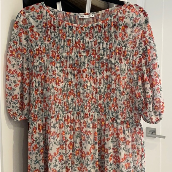 Zara | Dresses | Zara Smocked Floral 
